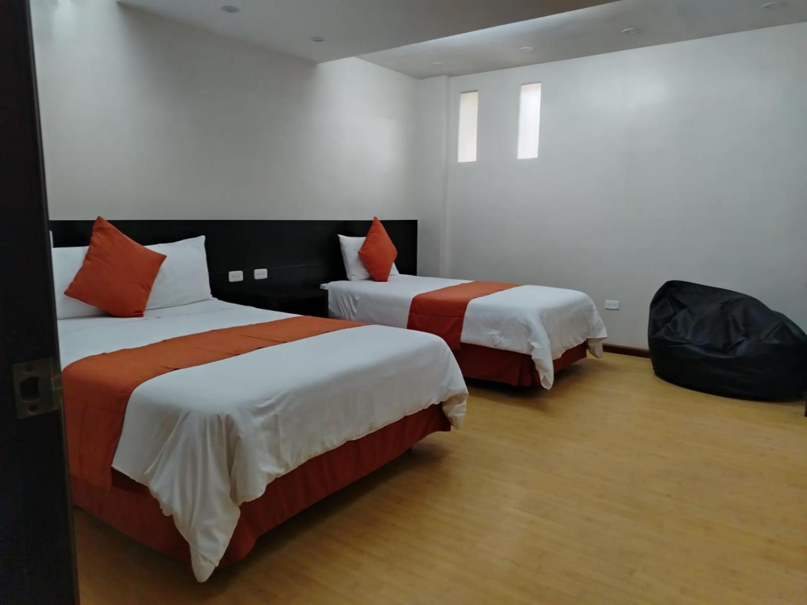 Hotel Luxor Plaza H&S San Francisco de Borja Esterno foto