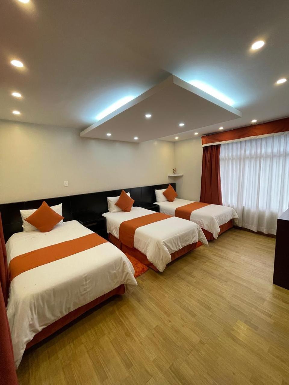 Hotel Luxor Plaza H&S San Francisco de Borja Esterno foto